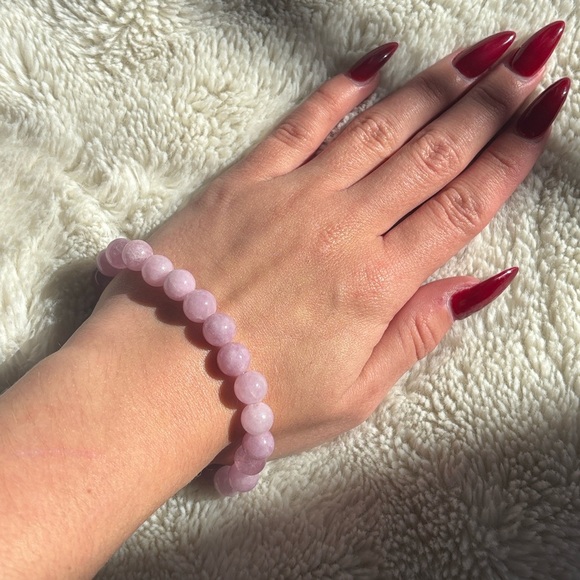 Kunzite Crystal Bracelet – 8mm Beads | 7.5” | Healing Energy | Soft Purple Glow - Picture 1 of 6